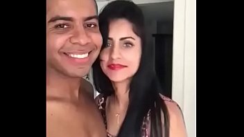 Punjabi-girlfriend-sucking-dick