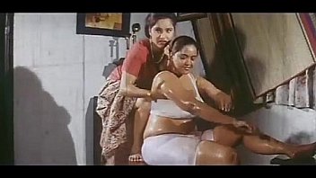 Sharmile-takes-Oil-Massage