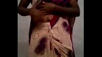 Tamil-aunty-fucked-by-her-i.-bf-in-hotel-room