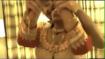 latest-hindi-videos-pressing-boob